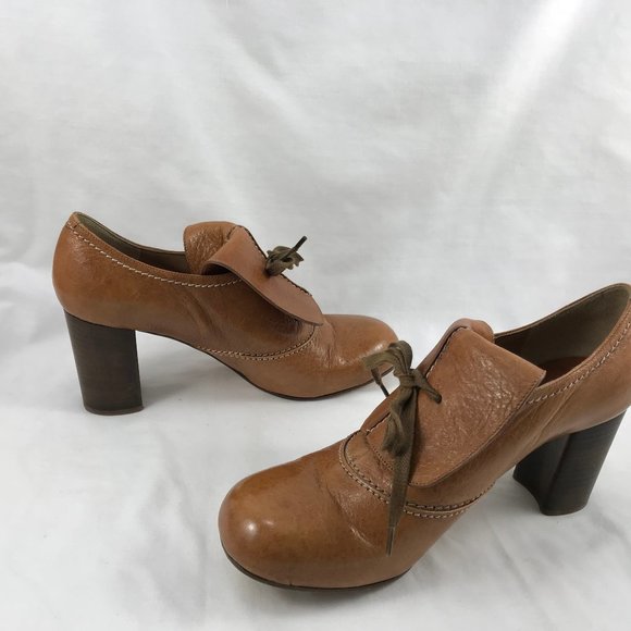 Chloe Tan Leather Lace Up Kiltie Bootie Stacked Heel Pumps Made in Italy - Picture 5 of 10